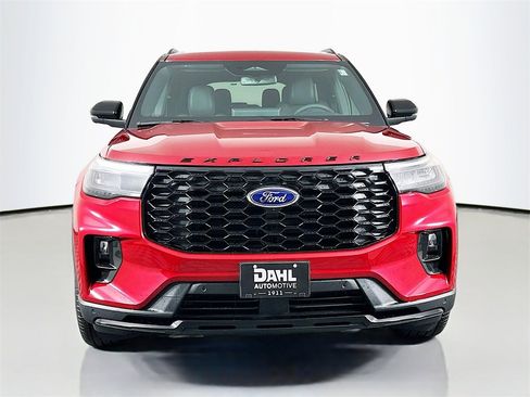 New 2026 Ford Explorer ST-Line w/ ST-Line Street Pack image 2