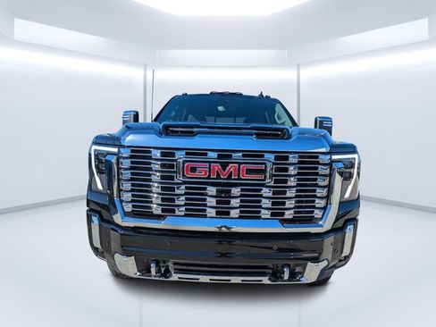 New 2026 GMC Sierra 3500 Denali w/ Denali Reserve Package AWD/4WD image 8