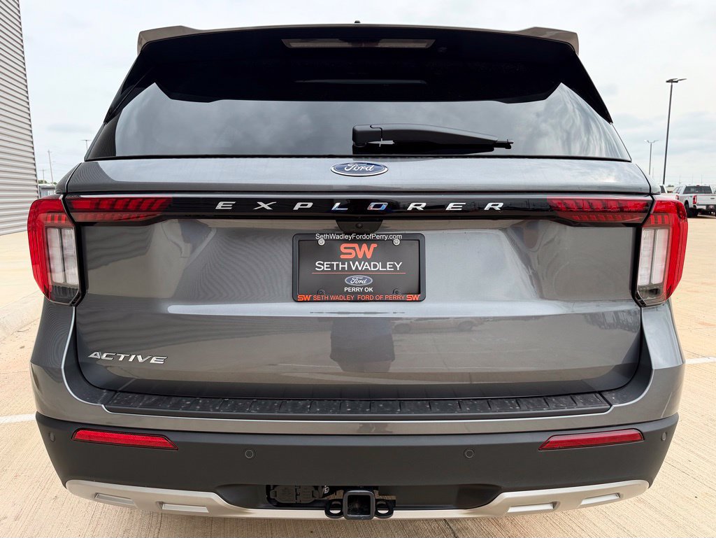 New 2026 Ford Explorer Active w/ Active Comfort Package RWD image 5