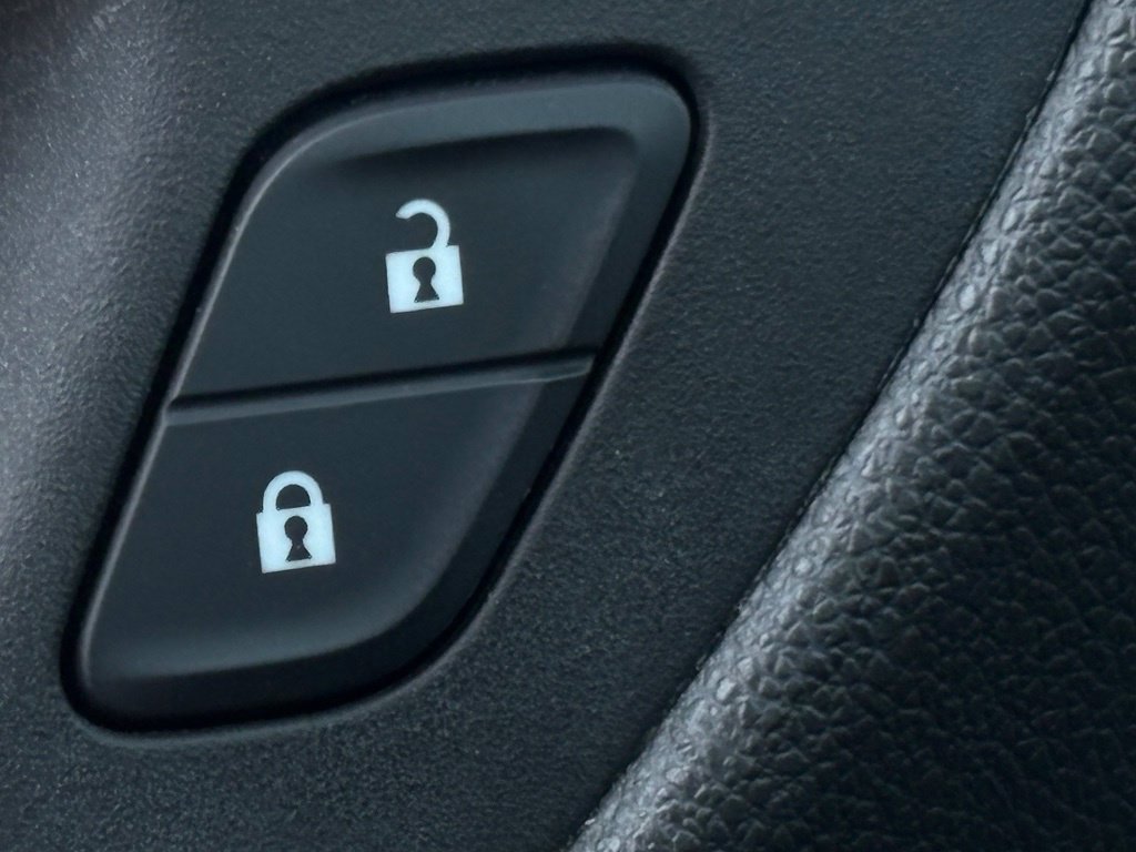 Used 2024 Chevrolet Trax LT FWD image 22