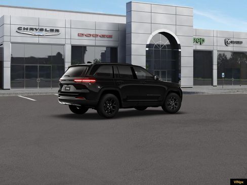 New 2026 Jeep Grand Cherokee Altitude RWD image 8