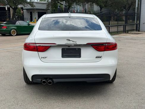 Used 2017 Jaguar XF Premium AWD/4WD image 28