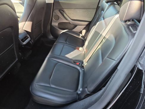 Used 2023 Tesla Model Y Long Range AWD/4WD image 15