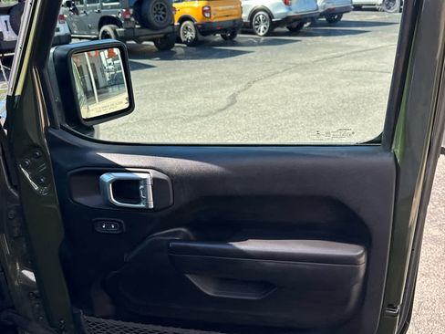 Used 2021 Jeep Wrangler Unlimited Sport S image 29