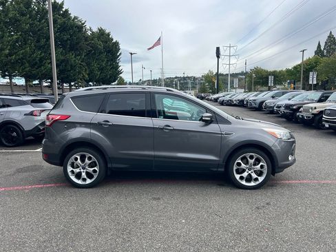 Used 2013 Ford Escape Titanium w/ Parking Technology Pkg AWD/4WD image 4
