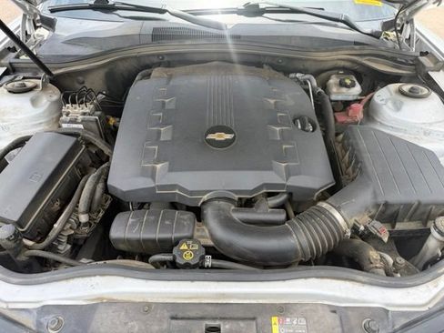 Used 2015 Chevrolet Camaro LS RWD image 7