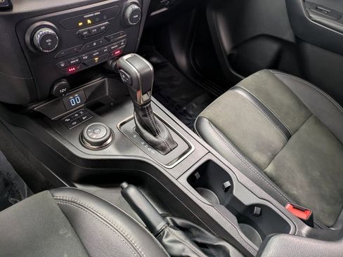 Used 2023 Ford Ranger Lariat w/ Tremor Off-Road Package image 13