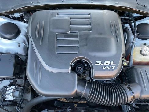 Used 2019 Dodge Charger SXT image 23