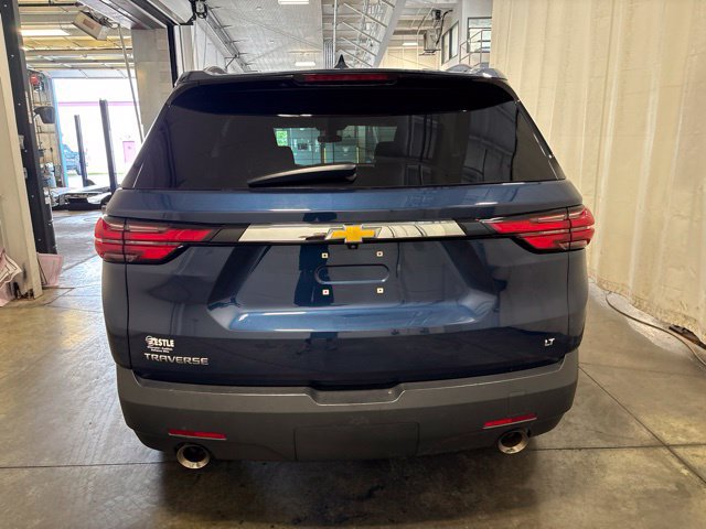 Used 2023 Chevrolet Traverse LT FWD image 5