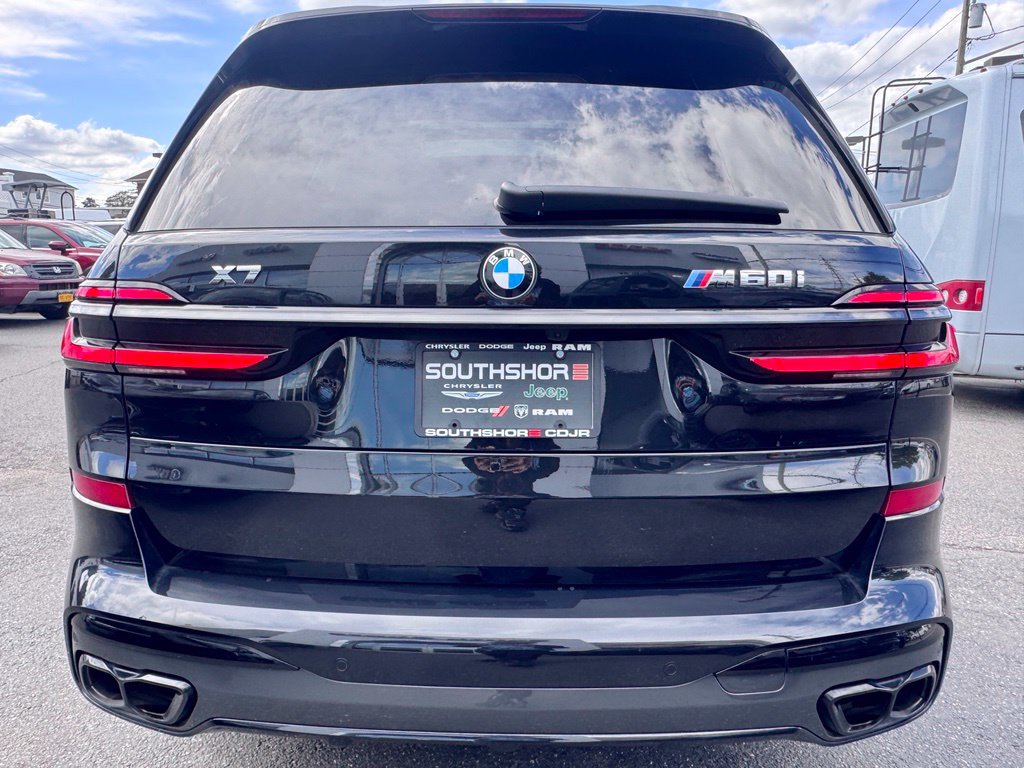 Used 2026 BMW X7 M60i AWD/4WD image 6