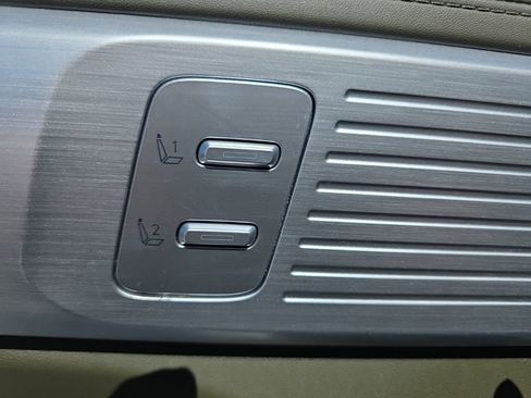 Used 2025 Hyundai Santa Fe Calligraphy AWD/4WD image 19