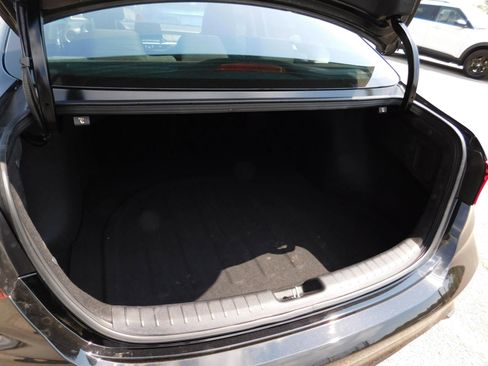 Used 2024 Kia Forte LXS FWD image 6