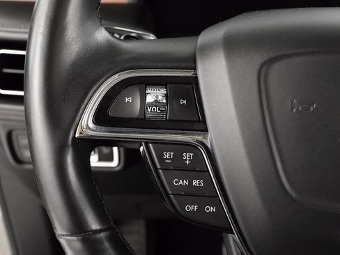 Used 2022 Lincoln Nautilus Reserve w/ Class II Trailer Tow Package image 18