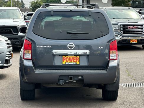 Used 2011 Nissan Pathfinder LE w/ Navigation Pkg AWD/4WD image 5