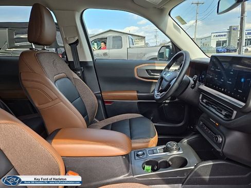 Used 2025 Ford Bronco Sport Outer Banks w/ Outer Banks Tech Package+ image 24