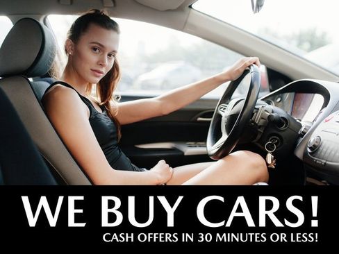 Used 2023 Chrysler Voyager LX image 8