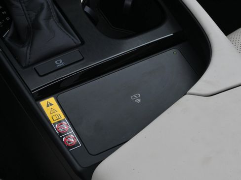 Used 2025 Lexus ES 350 Ultra Luxury w/ Accessory Package (Z2) FWD image 23