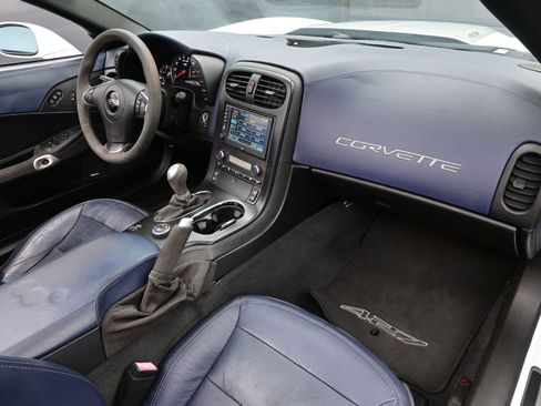 Used 2013 Chevrolet Corvette 427 w/ 1SC Preferred Equipment Group image 14