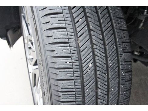 Used 2025 Ford Expedition Max Platinum w/ Platinum Ultimate Package image 28