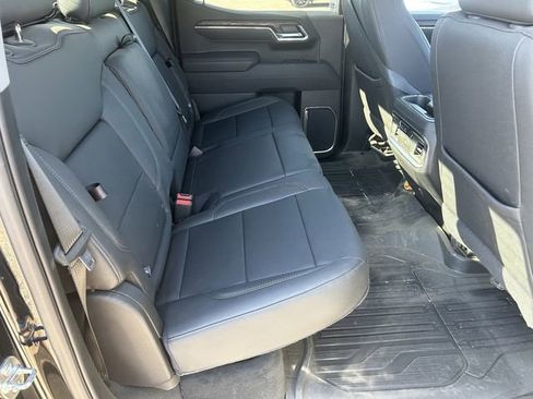 Used 2025 GMC Sierra 1500 SLT w/ SLT Premium Plus Package AWD/4WD image 15