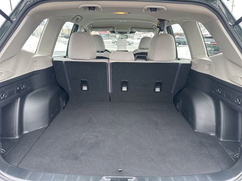 Used 2023 Subaru Forester Base image 26