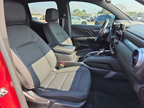 Used 2023 Chevrolet Colorado LT w/ LT Convenience Package II image 33