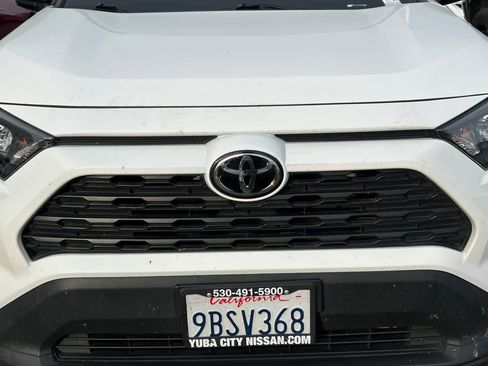 Certified 2022 Toyota RAV4 LE image 12