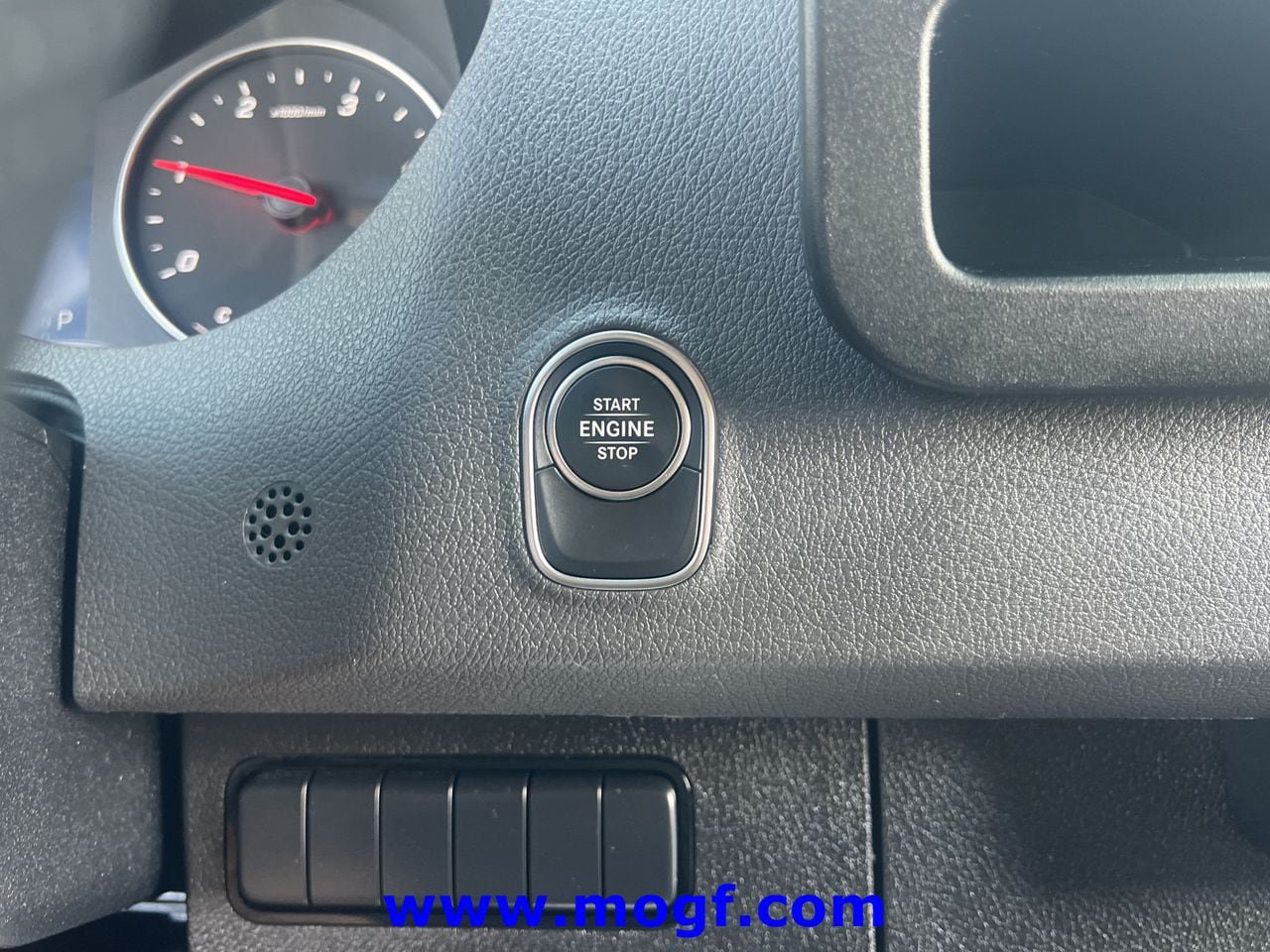 Used 2025 Mercedes-Benz Sprinter 2500 image 7