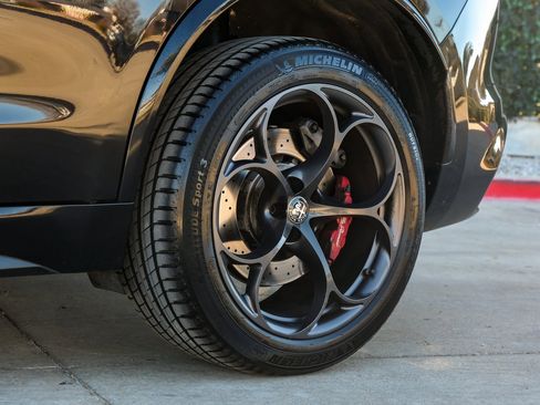 Used 2020 Alfa Romeo Stelvio Quadrifoglio w/ Nero Edizone Quadrifoglio image 67