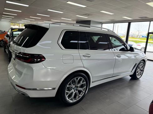 Used 2023 BMW X7 xDrive40i w/ Premium Package image 6