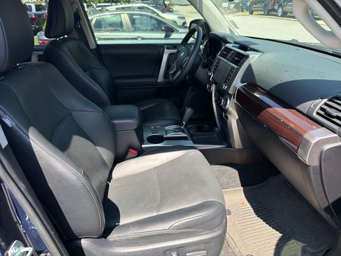 Used 2021 Toyota 4Runner Limited RWD image 3