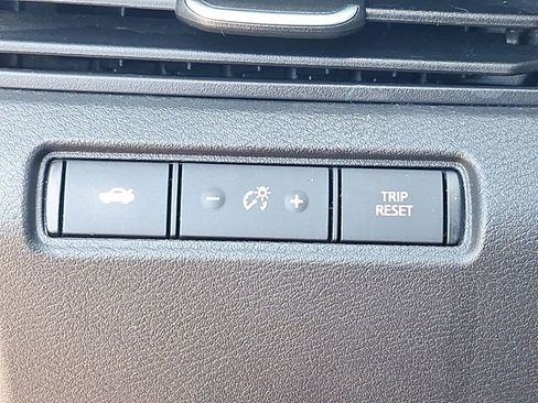 Used 2024 Nissan Altima 2.5 SV image 22