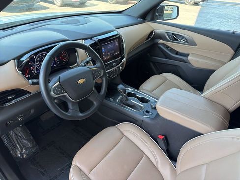 Used 2023 Chevrolet Traverse Premier image 10