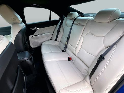 Used 2020 Cadillac CT4 Premium Luxury RWD image 21