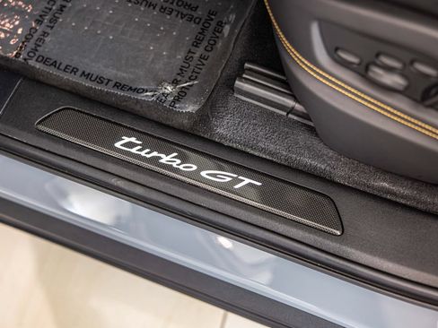 Used 2024 Porsche Cayenne Turbo GT AWD/4WD image 23