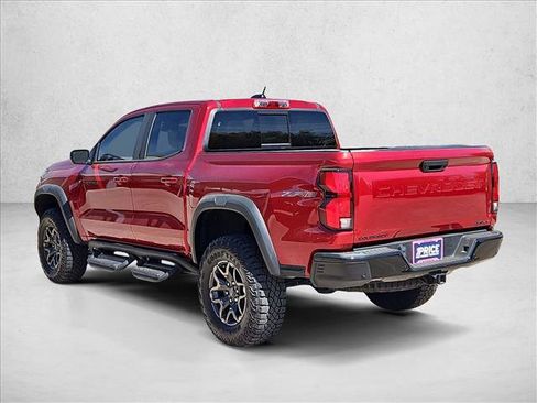 Used 2025 Chevrolet Colorado ZR2 AWD/4WD image 8