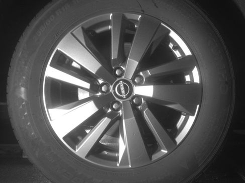 Used 2025 Nissan Pathfinder SV image 15