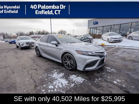 Used 2023 Toyota Camry SE w/ Cold Weather Package image 1