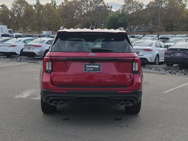 Used 2025 Ford Explorer ST AWD/4WD image 6