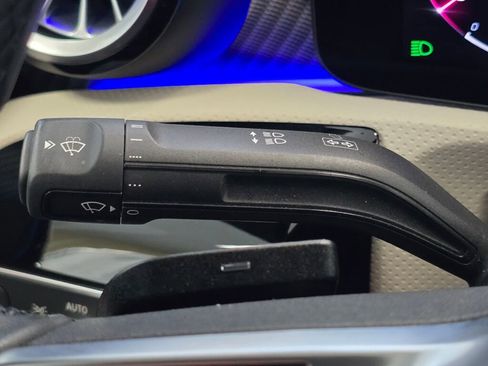 Used 2025 Mercedes-Benz CLA 250 4MATIC image 40