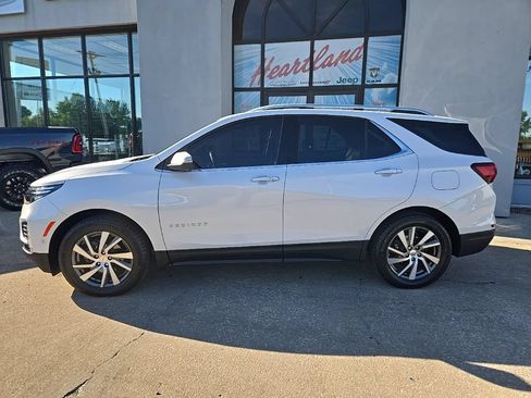 Used 2024 Chevrolet Equinox Premier AWD/4WD image 5