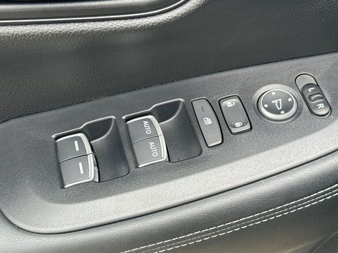 Used 2024 Honda HR-V EX-L image 13