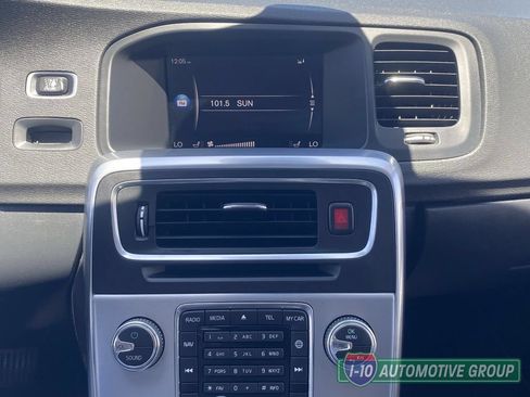Used 2018 Volvo V60 T5 Dynamic w/ Vision Package FWD image 26