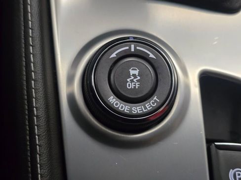 Used 2019 Chevrolet Corvette Stingray Coupe w/ 1LT image 43