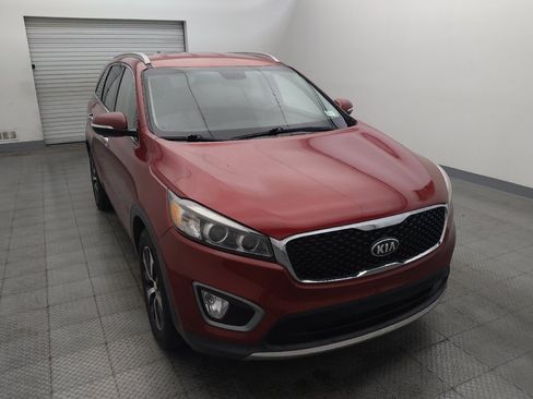 Used 2016 Kia Sorento EX FWD image 14