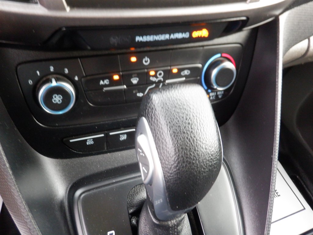 Used 2022 Ford Transit Connect XL FWD image 15