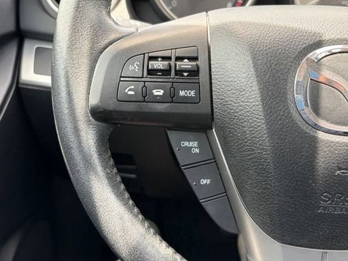 Used 2012 MAZDA MAZDA3 i Touring FWD image 18