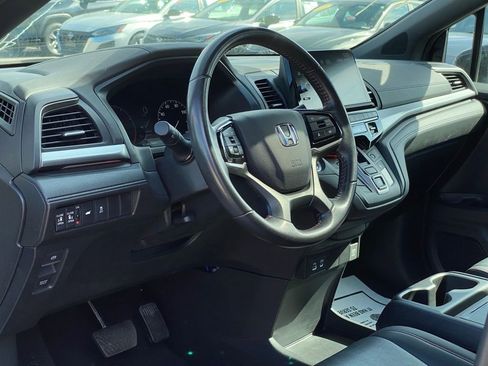 Used 2025 Honda Odyssey Sport-L image 10
