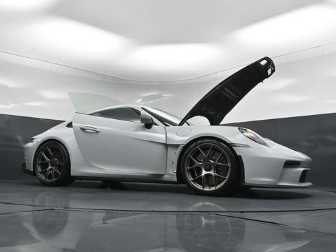 Certified 2024 Porsche 911 GT3 RS RWD image 36