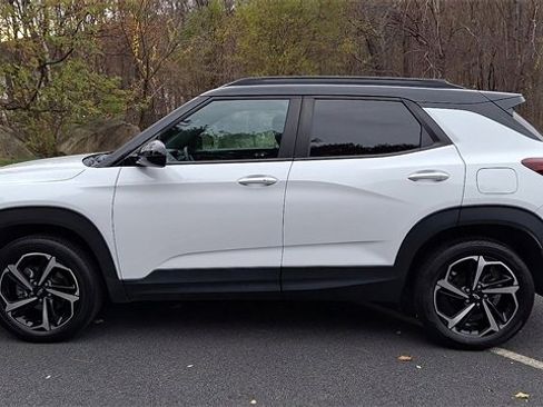 Used 2021 Chevrolet TrailBlazer RS w/ Convenience Package image 5